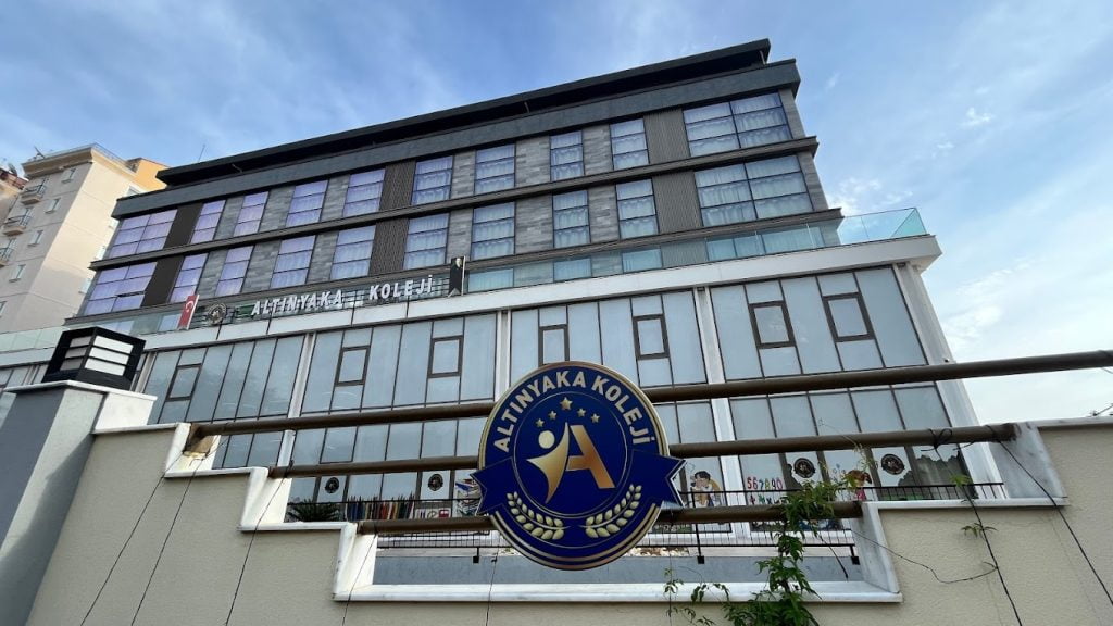 Özel Antalya Gürsu Altınyaka Koleji